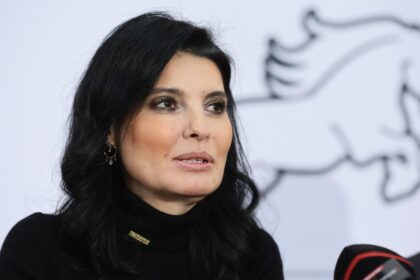 Lavinia Sandru PUSL Inflaia a scpat de sub control Romnii nu mai pot fi lsai s se descurce singuri