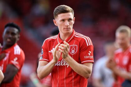 Manchester City a primit o oferta record pentru Elliot Anderson