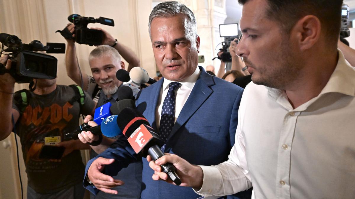 Negocierile pentru Guvernul Vestea blocate dupa ce PNL i a pus un ultimatum sa si dea demisia PSD