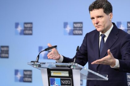 Nicusor Dan s a intors in Polonia pentru a lua parte la o inta lnire cu Nawrocki si liderii tarilor