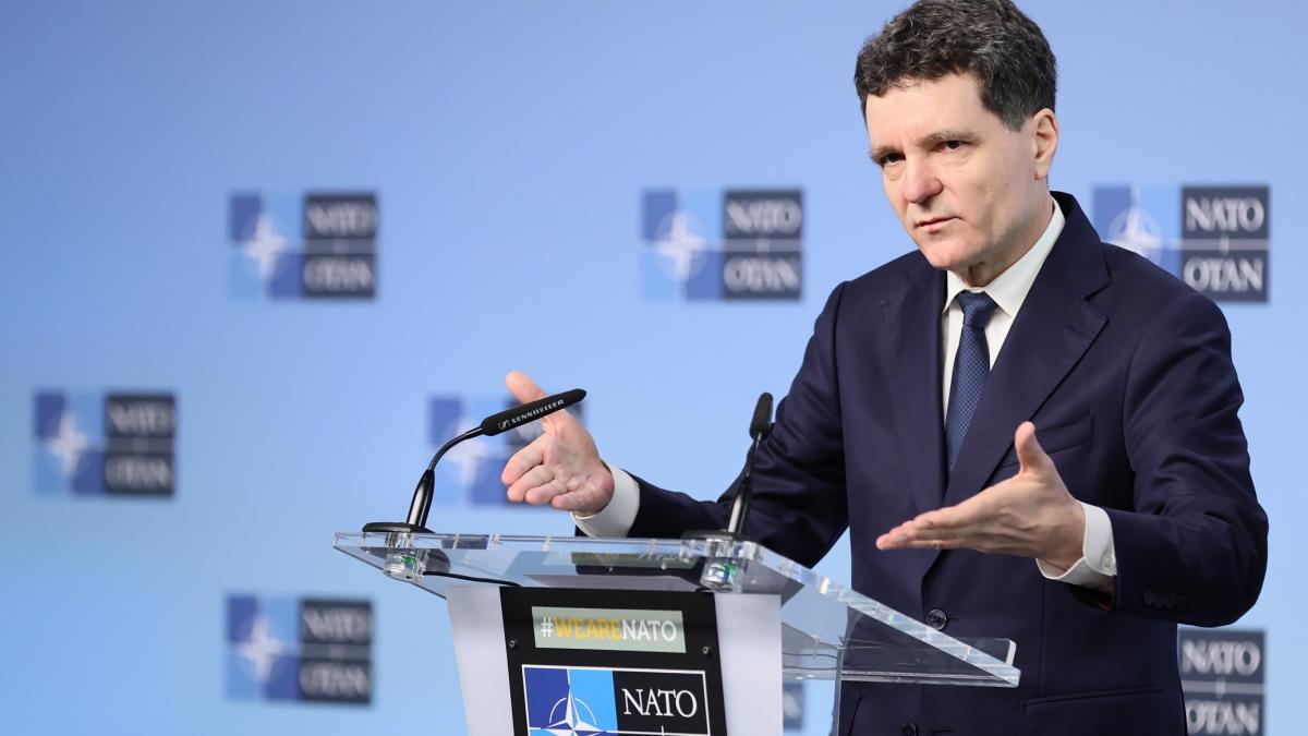 Nicusor Dan s a intors in Polonia pentru a lua parte la o inta lnire cu Nawrocki si liderii tarilor