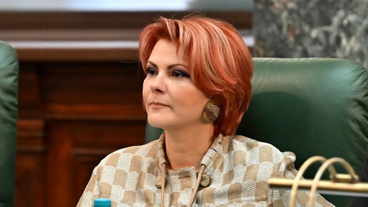 Olgua Vasilescu Bolojan vrea sa ne propuna un prim ministru care nu stie cum se traiesc in