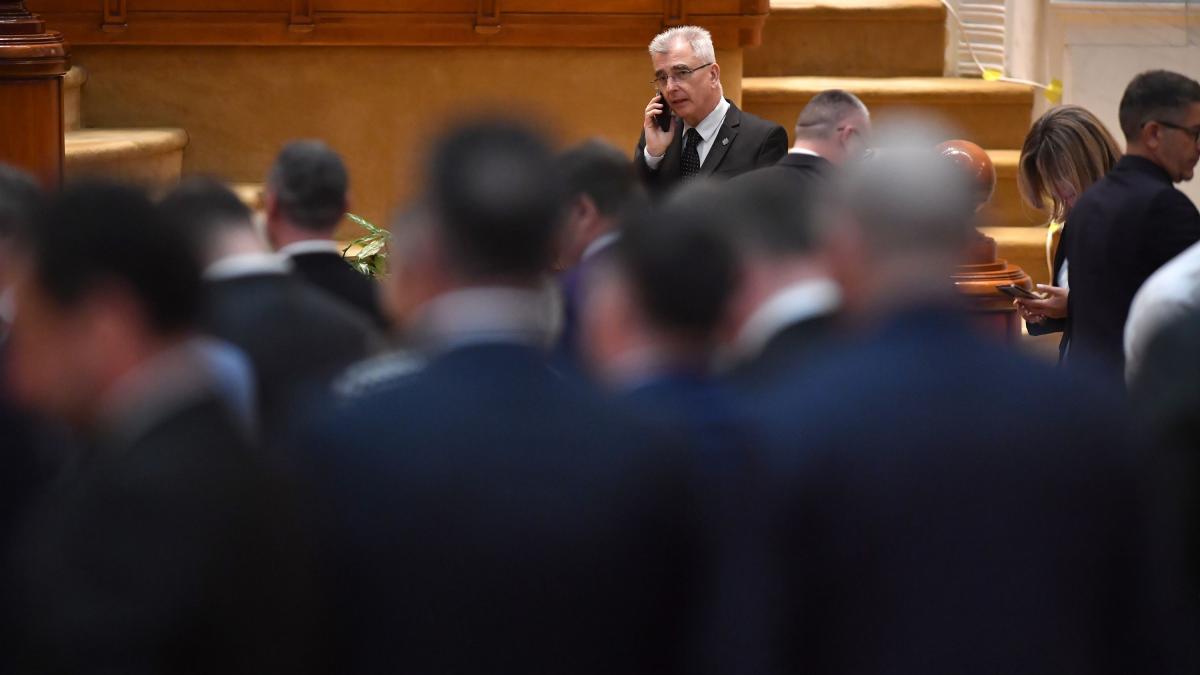 Peiu anunta ca parlamentarii AUR vor sta deoparte la votul pentru Guvernul Vestea Nu vom vota un