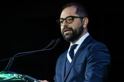 Radu Burnete Numirea lui Eugen Tomac nu este o manevra Scenariile in care sunt implicat nu sunt altceva