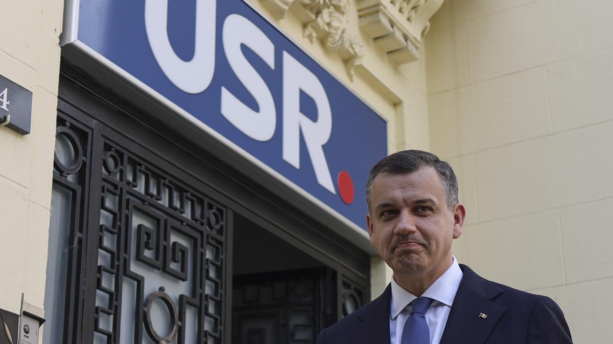 Surse Ce le a spus Tomac liderilor PNL si USR despre actiunile lui Nicusor Dan in cazul in care guvernul nu obtine votul
