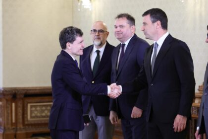Surse UDMR va discuta cu Vestea dar asteapta o decizie din partea liberalilor Nu dorim sa participam la
