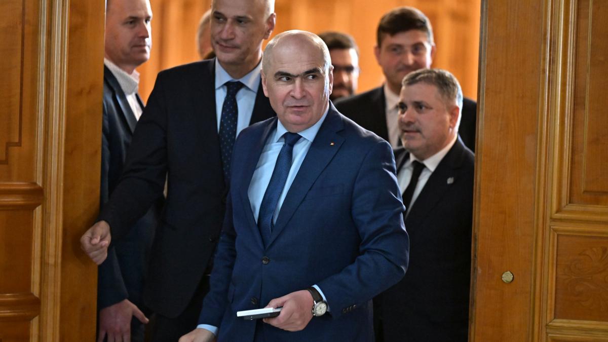 a treia instantza suspende concedierile din primarii reforma lui bolojan a fost blocata si la