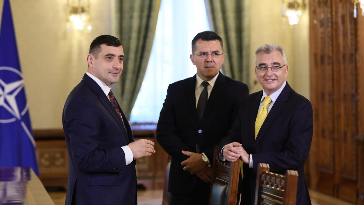 AUR il atenoneaza pe Grindeanu ca il va demite din functia de conducere a Camerei Deputatilor daca va continua sa vorbesc