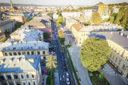 Alin Tise acuzatii severe la adresa Guvernului Spitalele din Cluj au primit cu aproape de trei ori mai putine posturi decat cele din Bihor