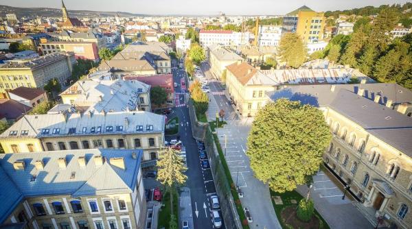 Alin Tise acuzatii severe la adresa Guvernului Spitalele din Cluj au primit cu aproape de trei ori mai putine posturi decat cele din Bihor