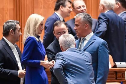 Contestatarii lui Bolojan din PNL lanseaza Manifestul Platformei Conservatoare Nu suntem o factiune
