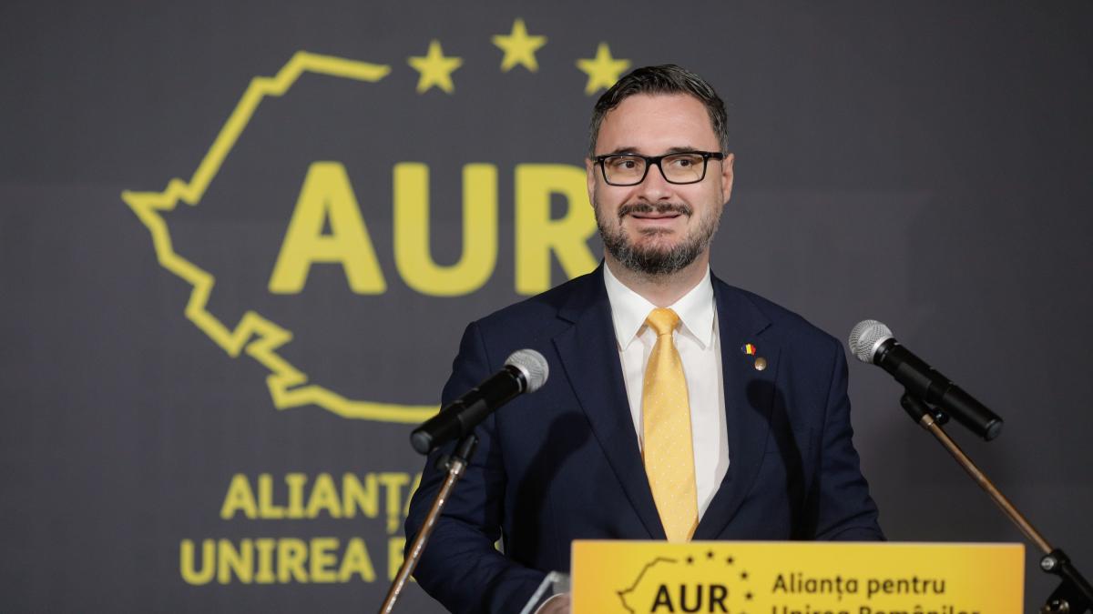 Dosar penal pentru deputatul AUR Dan Tanasa dupa ce a incitat la ura impotriva livratorilor asiatici