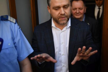 Grindeanu stabileste conditii pentru Codul urbanismului Autorizarile de construire sa nu fie transferate la