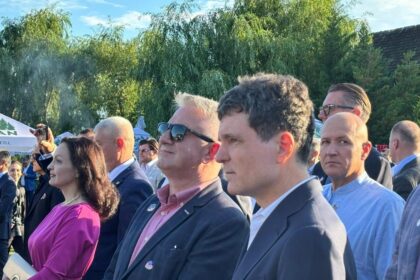 Imagini cu presedintele Nicusor Dan la un eveniment dedicat Zilei Independentei Statelor Unite la
