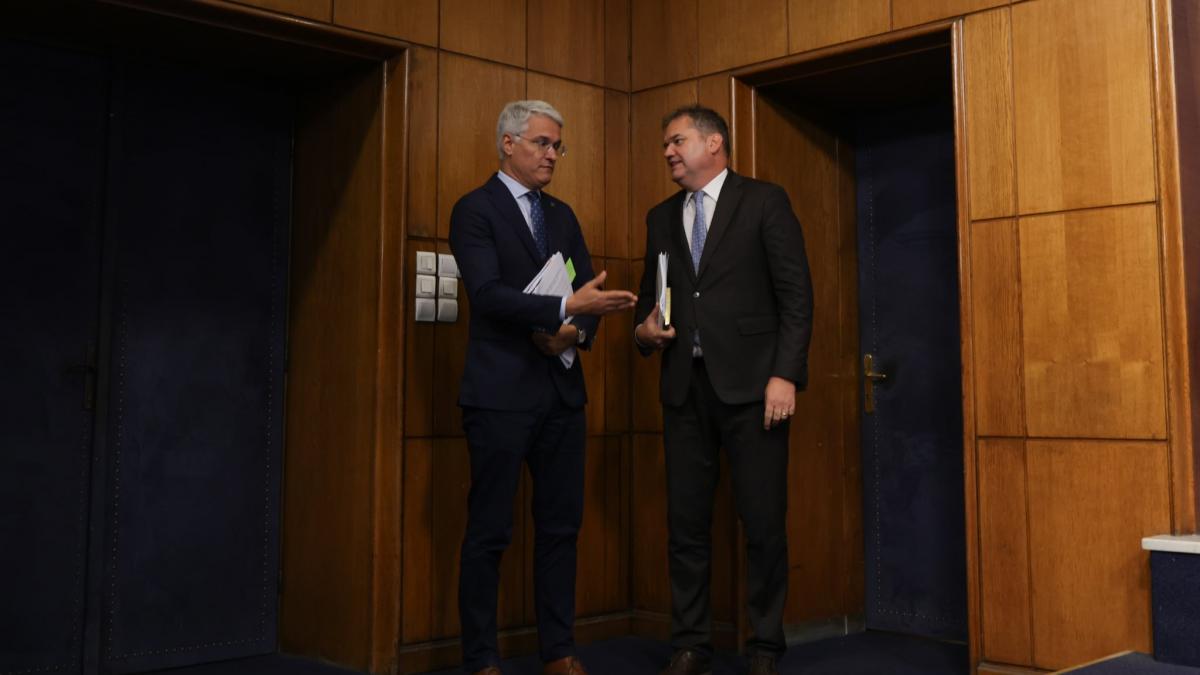 Legea salarizarii lui Pislaru este abrogata de Cseke Attila Ministerul Sanatatii