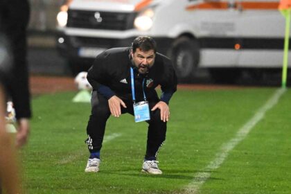 Marius Croitoru suspendat si amendat dupa meciul FC Botosani Rapid Alte sase sanciuni aplicate de FRF