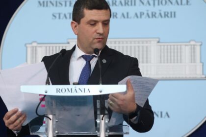 Miruta Comandantul de la Murfatlar isi deconta incaltamintea si imbracamintea din contabilitatea unitatii