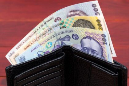 Negocieri de lunga durata pentru salvarea ratingului de tara Agenia Moodys incepe evaluarea cu o