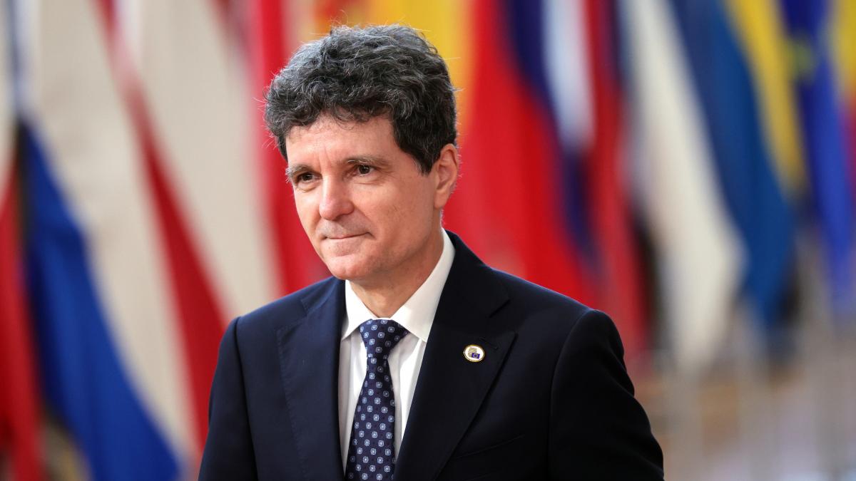 Nicuzor Dan isi exprima speranta ca criza politica se va incheia in aceasta vara raspunsul nu este la mine ci la