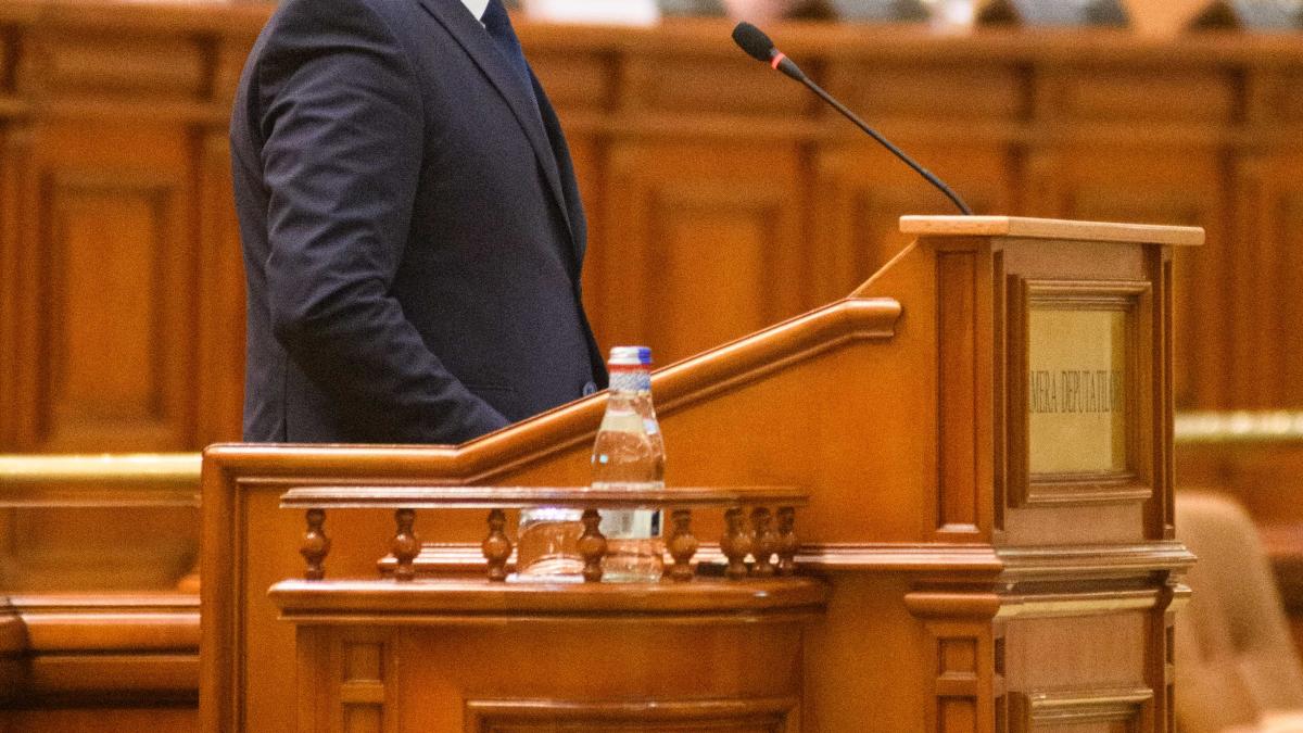 O sesiune speciala a Parlamentului pentru legile PNRR ar putea fi convocata la sfaritul lui