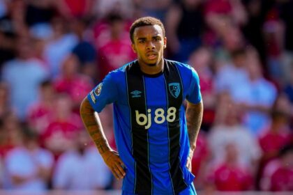 Revelatia de la Bournemouth Eli Junior Kroupi va fi indisponibil cateva luni dupa o interventie chirurgicala