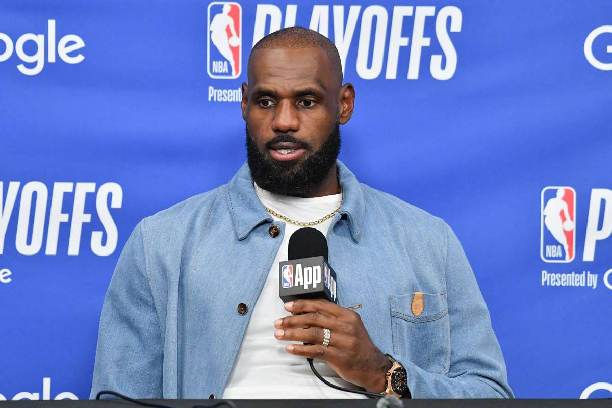 Se intoarce LeBron James la Miami Linkul catre conferinta de presa a starnit confuzie
