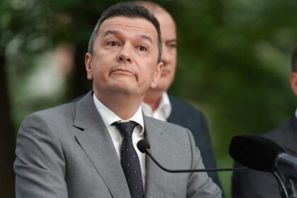 Sorin Grindeanu s a dus la registratura Parlamentului pentru a verifica daca proiectele din PNRR au fost depuse