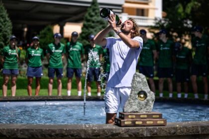 Stefanos Tsitsipas castiga primul titlu dupa 16 luni