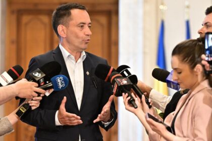 UDMR cere PSD si PNL sa abandoneze liniile rosii Csoma Botond E ca o cearta de gradinita