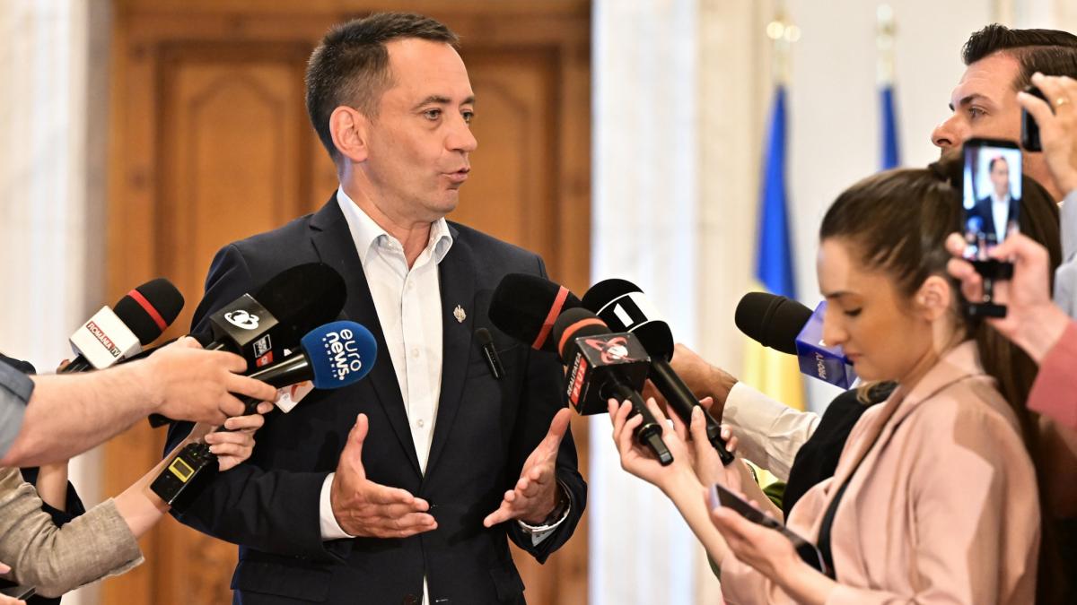 UDMR cere PSD si PNL sa abandoneze liniile rosii Csoma Botond E ca o cearta de gradinita