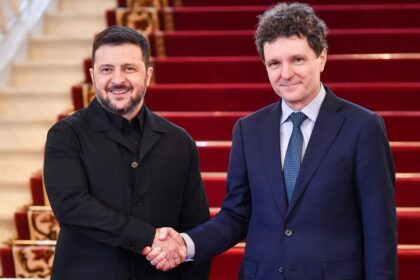 dupa vizita de la paris nicusor dan se va deplasa miercuri la kiev presedintele va participa la summitul