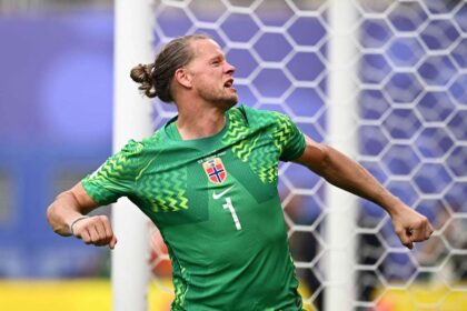 orjan nyland eroul norvegiei in confruntarea cu brazilia a aparat un penalty si a fost salvatorul echipei nordice