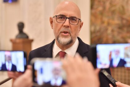 Ar vota UDMR un guvern PSD Kelemen Hunor Nu parasesc barca indiferent de stanga sau dreapta pana nu avem o