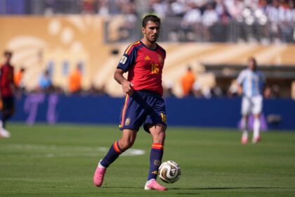 Barcelona a majorat oferta pentru Rodri dar Manchester City ramane fermi pe NU