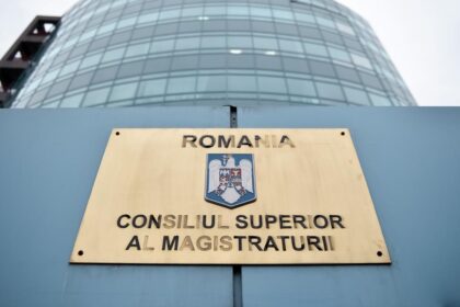 CSM cere clarificari publice despre ntalnirea premierului Bolojan cu presedintele CCR Simina Tanasescu