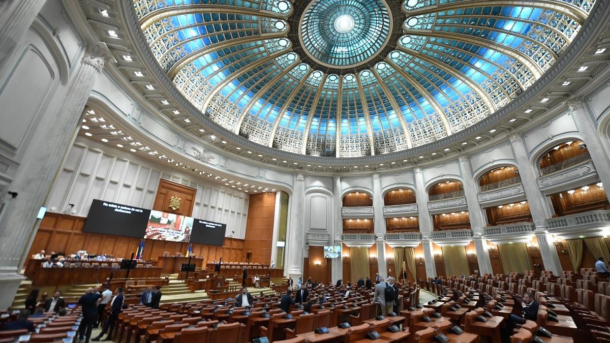 Cum este organizat formularul de interese care inlocuieste declaratiile de avere ale demnitarilor conform Legii ANI Ce informatii vor ramane secrete