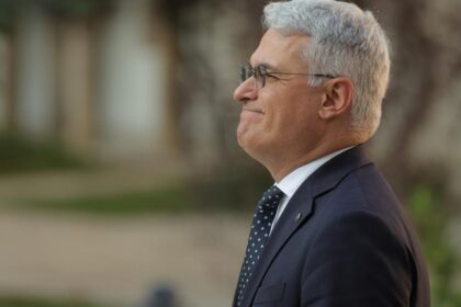 Dragos Pislaru recunoaste ca propunerea de nerefuzat a legii salarizarii a fost respinsa de Comisia Europeana Lipsesc fondurile pentru cresteri salariale