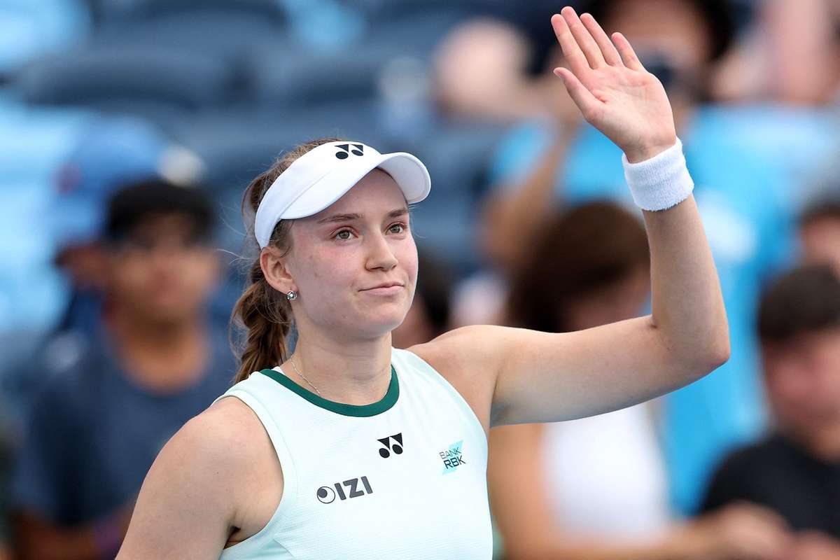 Elena Rybakina invinge intreruperile cauzate de ploaie si castiga la Cincinnati