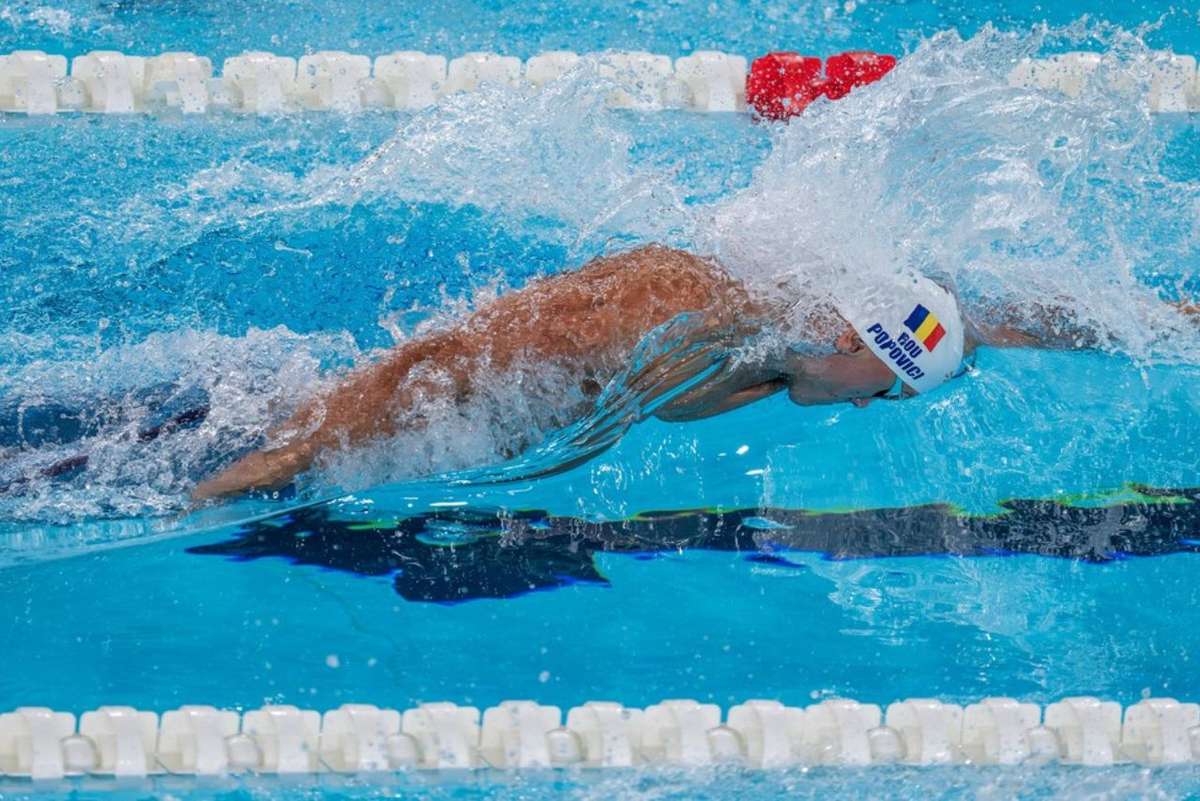 Finala se apropie David Popovici concureaza pentru medalii la proba de 200m liber la Campionatele Europene din Paris