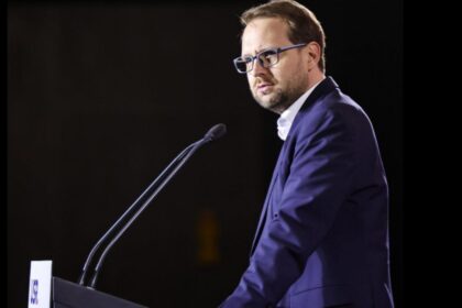 Fritz indeamna sustinatorii sa combata abuzurile PSD prin proteste si mesaje pe retelele sociale Consiliul USR se reuneste pentru a i revalidare mandatul