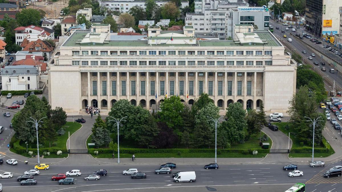 Functionarii guvernamentali cer refugii climatice in toate institutiile Oamenii sa aiba un loc de