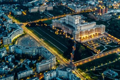 Guvernul a reconfirmat indicatorii tehnico economici pentru reamenajarea unui parti din Palat
