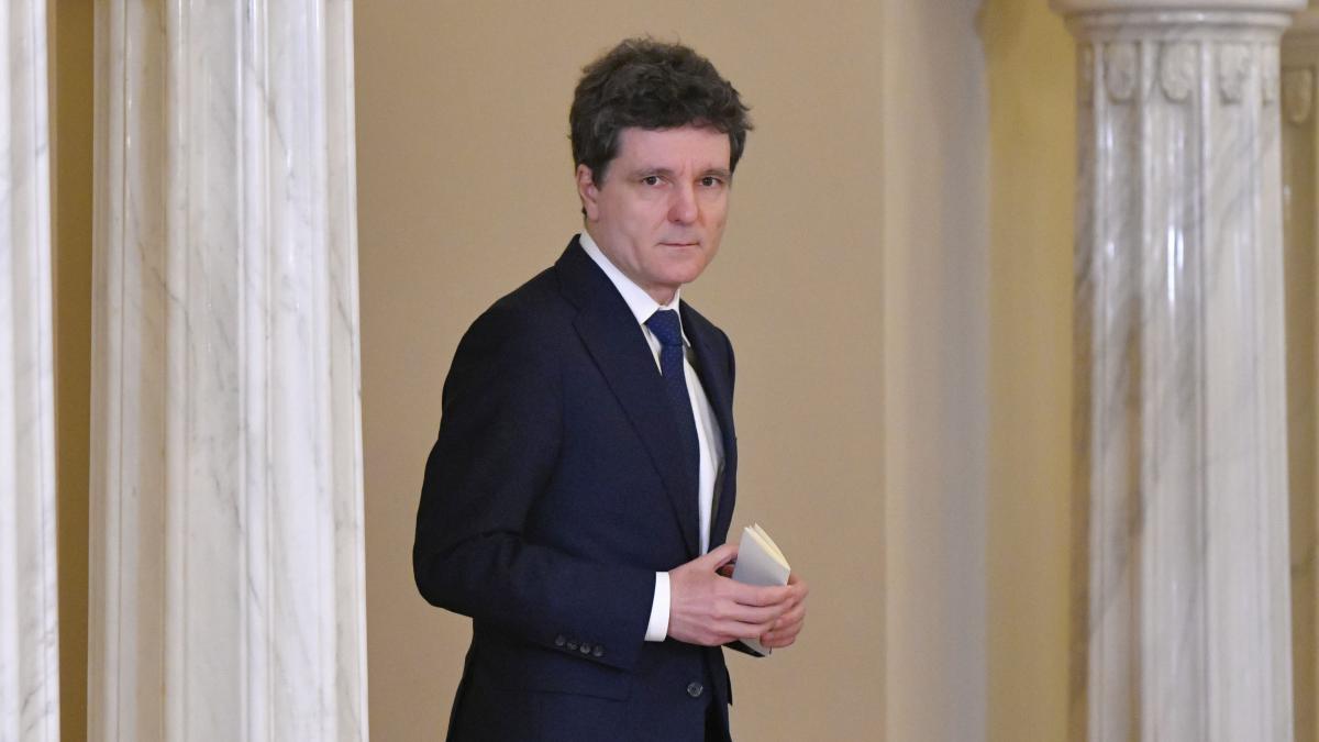 Liderii PSD PNL USR si UDMR sunt chemati la Palatul Cotroceni Nicusor Dan doreste sa afle daca