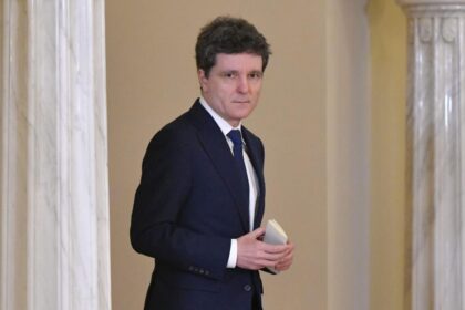 Liderii PSD PNL USR si UDMR sunt invitati la Palatul Cotroceni Nicusor Dan vrea sa afle daca