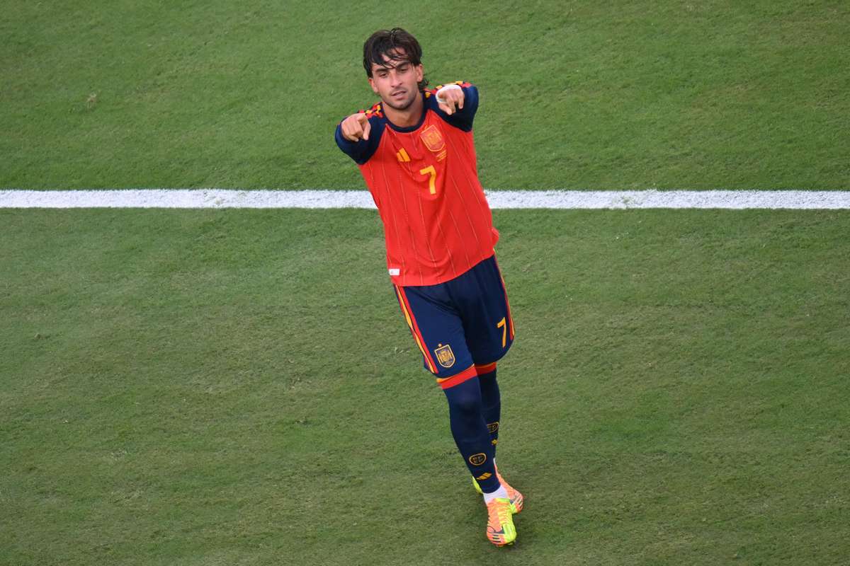 Negocierile dintre Ferran Torres si Barcelona intampina dificultati PSG isi manifesta interesul pentru transfer