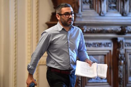 PSD stabilesc conditii pentru a sustine Legea salarizarii Manole O lege care starneste nemultumiri in randul
