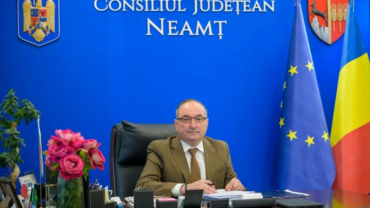 Presedintele CJ Neamt critica Guvernul pentru blocarea proiectelor esentiale pentru judet in timp ce investeste in stadioane este inacceptabil