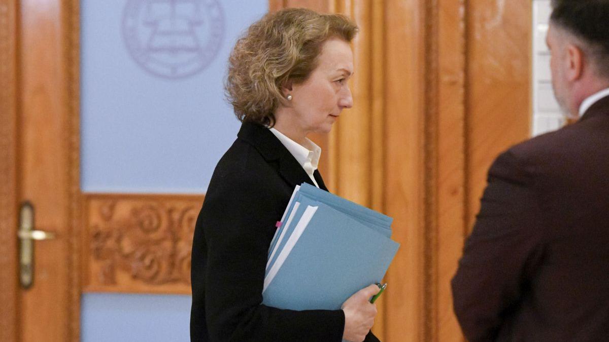 Presedintii Curtilor de Apel cer sefei CCR Simina Tanasescu sa clarifice scopul intalnirii cu premierul demis Ilie Bolojan