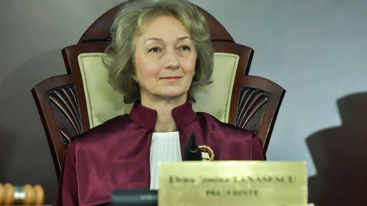 Sefa CCR confirma intalnirea cu Bolojan Simina Tanasescu subliniaza ca sunt intalniri esentiale pentru o buna organizare a Curtii