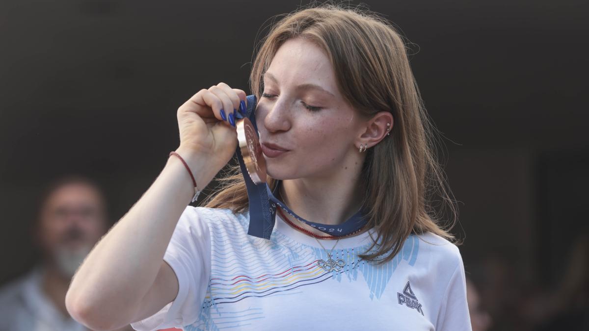 Statul roman va suporta cheltuielile avocatilor gimnastei Ana Maria Barbosu in cazul de la TAS pentru medalie